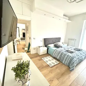 Apartament Leopardi Humanitas,forum,ieo Intero Rozzano