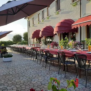 https://ca-vittoria-busco.hotelinveneto.com